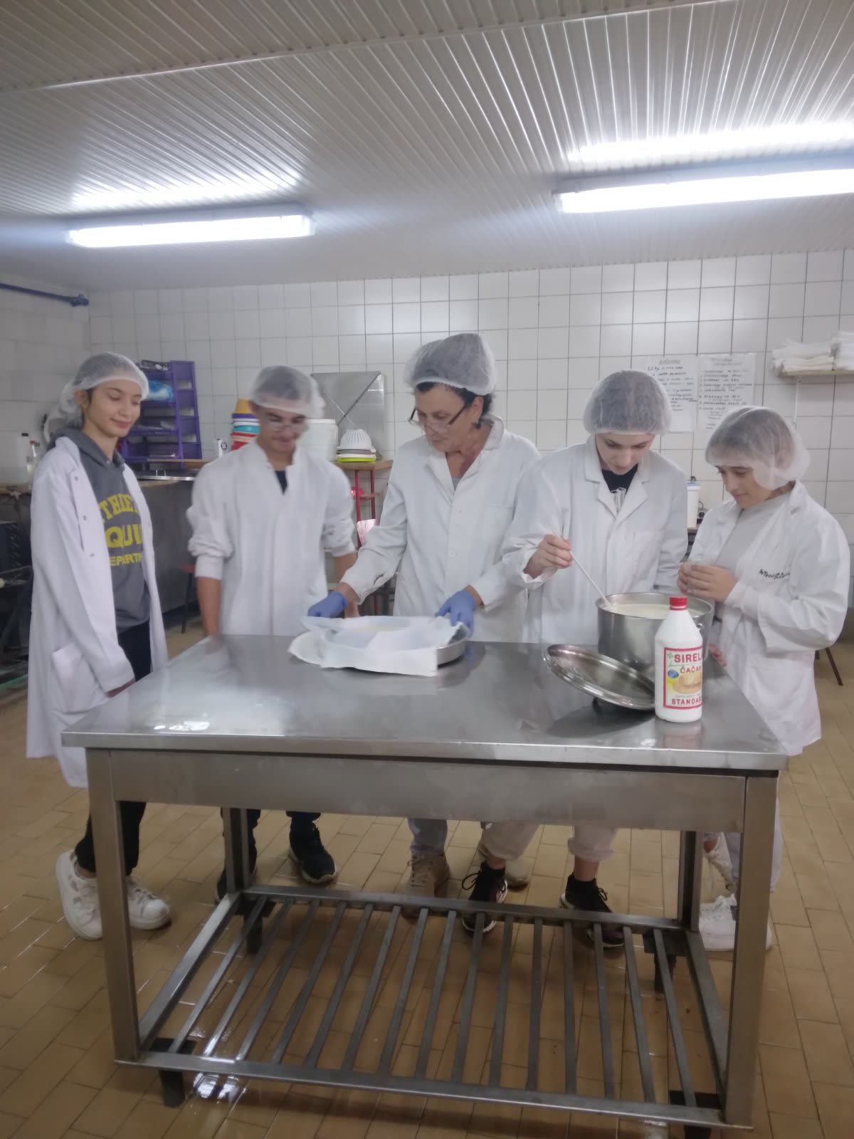 Прехрамбено-биотехнолошки техничар 12